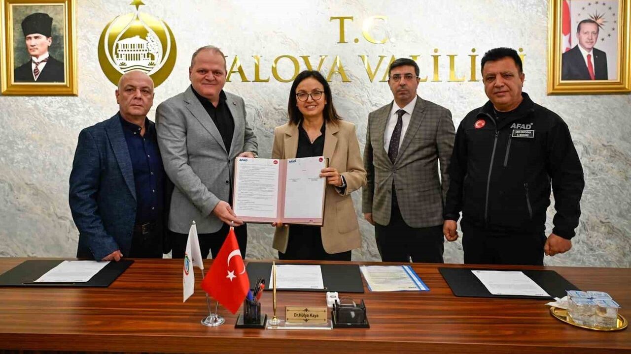 Yalova'da AFAD ile İHAKUT protokolü: Afetlerde dron desteği Türkiye'de ilk kez resmileşti