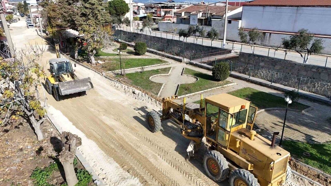 Yenipazar'da Kızılırmak Caddesi'ne Parke Taşı Döşeniyor