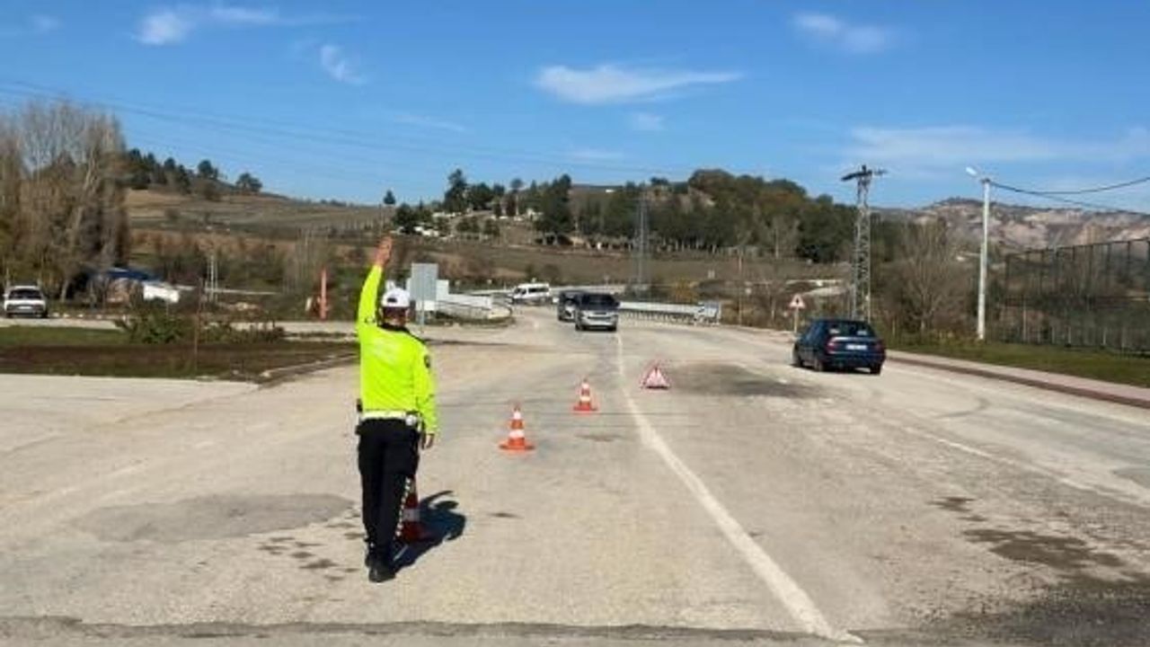 Yenipazar’da Trafik Denetimleri Aralıksız Sürüyor