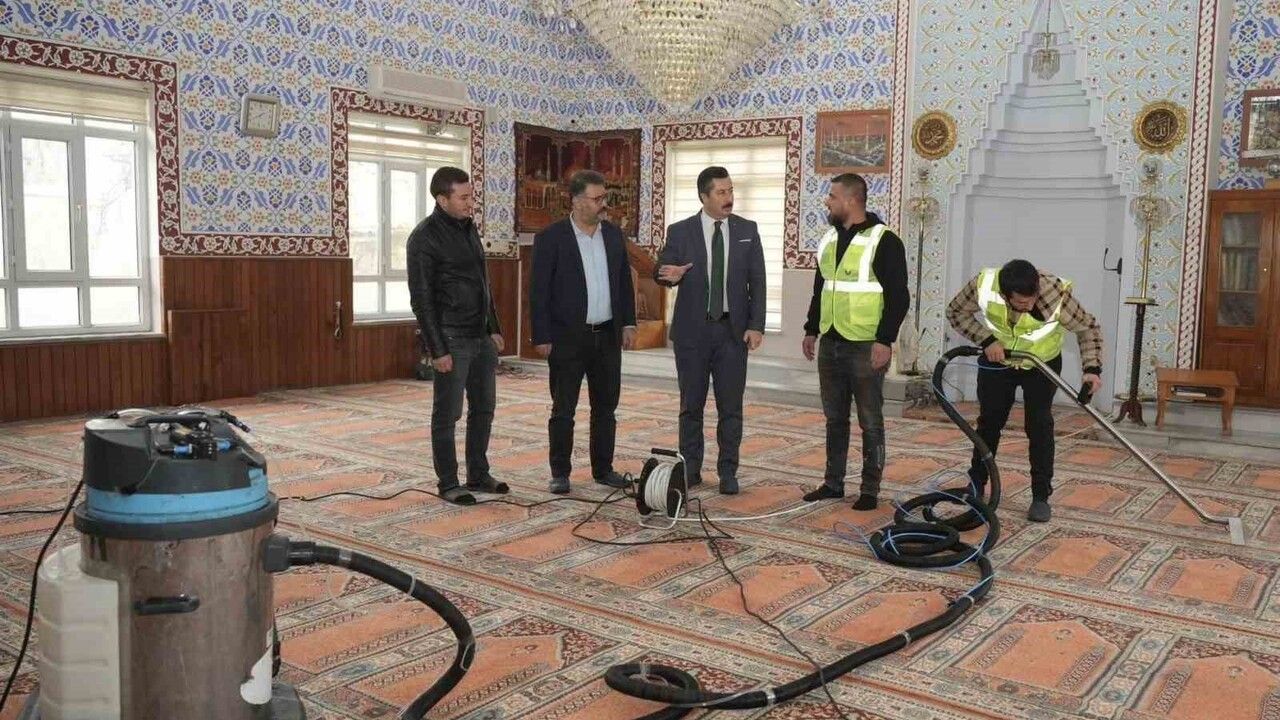 Yenişehir'de 92 Camide Üç Aylar Öncesi Temizlik Seferberliği