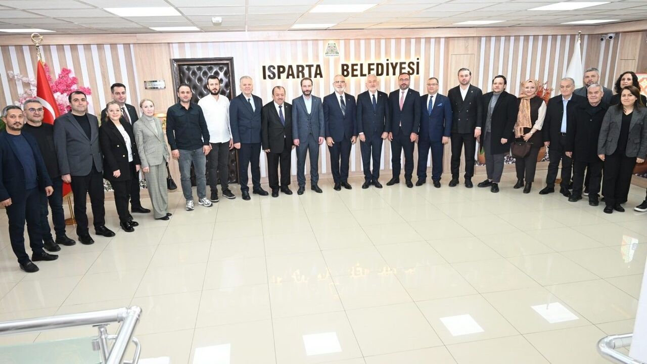 Yenişehirlioğlu: 'AK Parti yaparsa böyle yapar' mottosu Isparta'da şekil almış