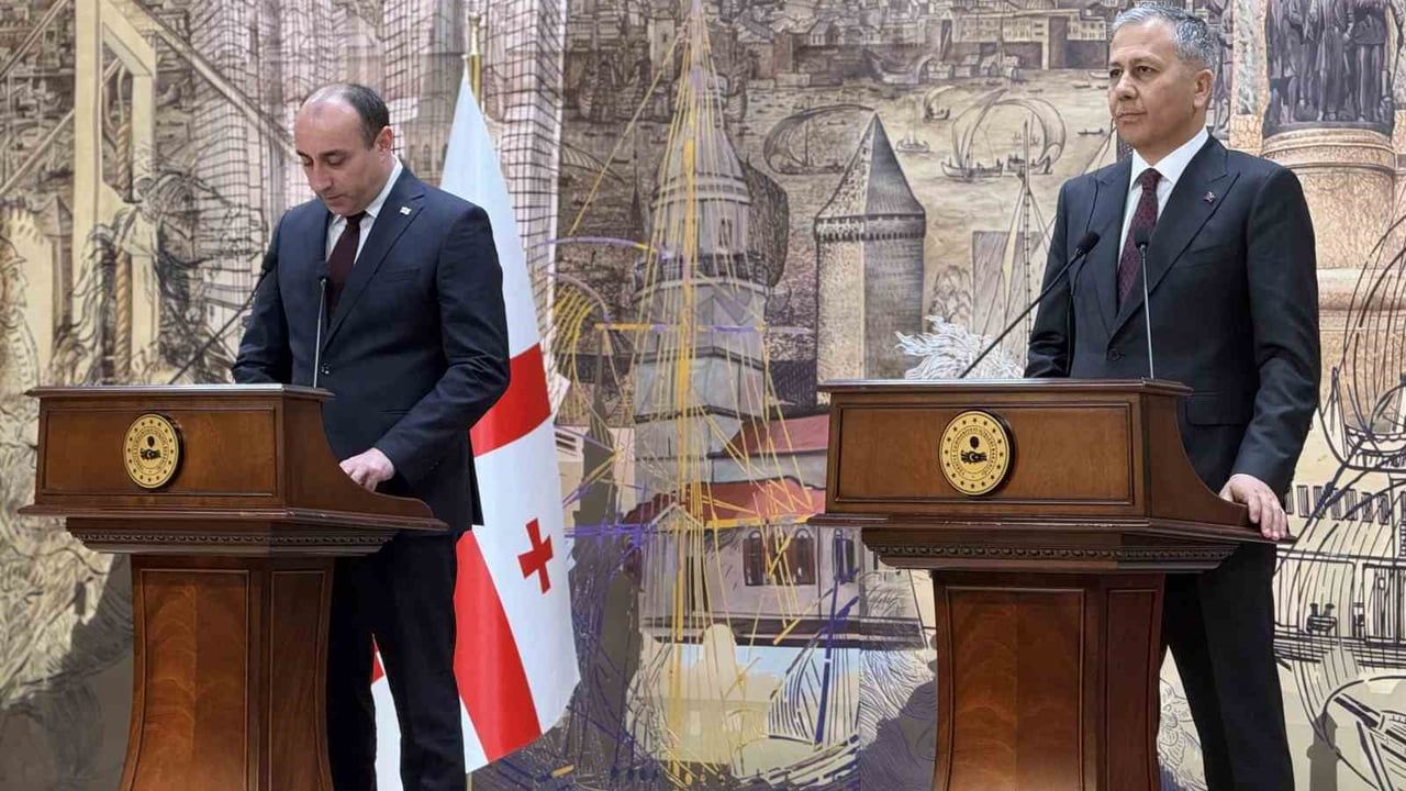 Yerlikaya: Kabine Döneminde 588 Kırmızı Bültenli Suçludan 243'ü Gürcistan'dan