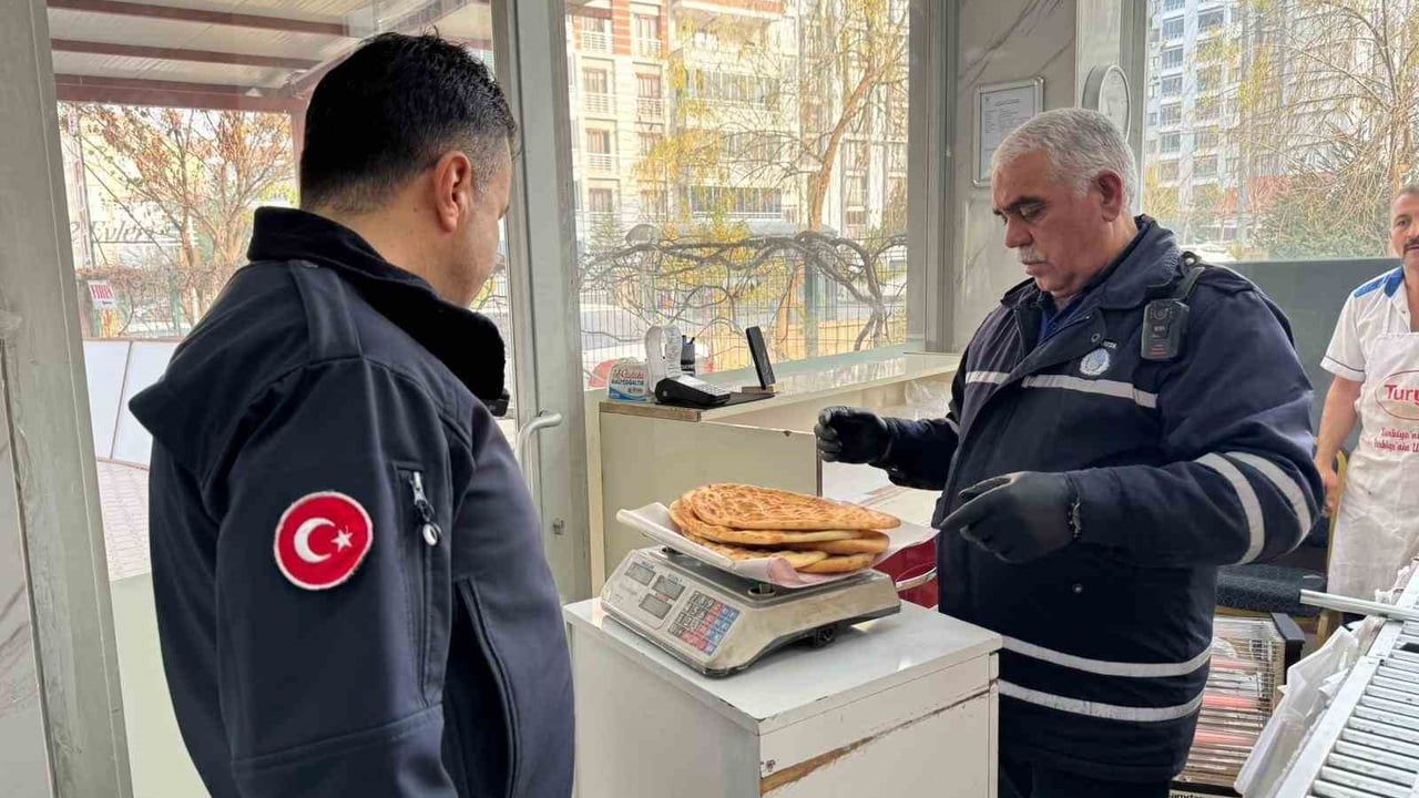 Yeşilyurt’ta Yılbaşı Öncesi Denetimler Sıkılaştırıldı