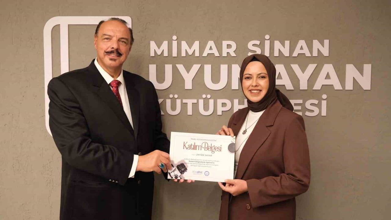 Yıldırım'da Fotoğraf Tutkunlarına Temel Kurs: Sertifikalar Verildi
