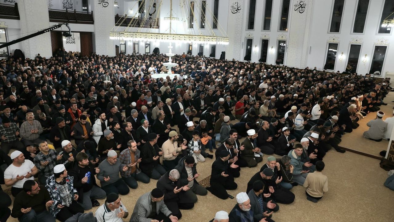 Yıldız Kardeşler Camii Açıldı: Kur’an Kursu, Gençlik Merkezi ve Taziye Evi İbadete Girdi