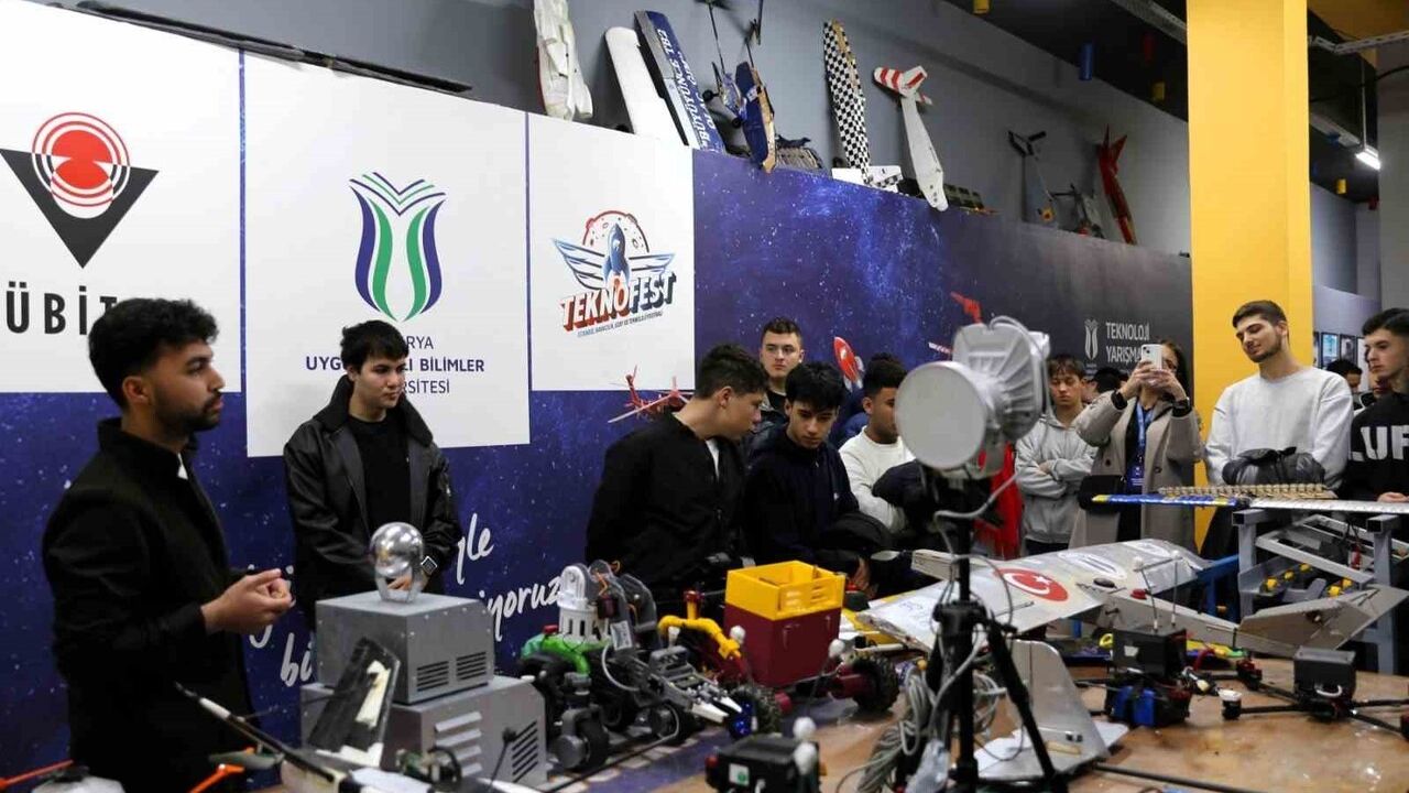 YKS Adayları SUBÜ’yü Tanıdı: 51 Öğrenci Üniversiteyi İnceledi