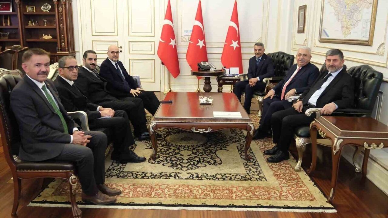 Yozgat'ta 927 Bin Onsluk Altın: Ahlatcı Holding'ten Açıklama