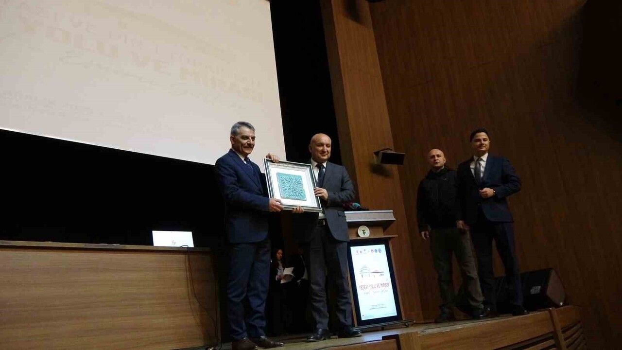 Yozgat’ta Emirci Sultan Sempozyumu: Kentin Tarihi Birikimi Öne Çıktı