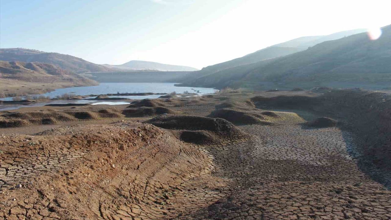 Yozgat'ta Kuraklık Alarmı: Cemil Çiçek Barajı'nda Su Seviyesi Kritik