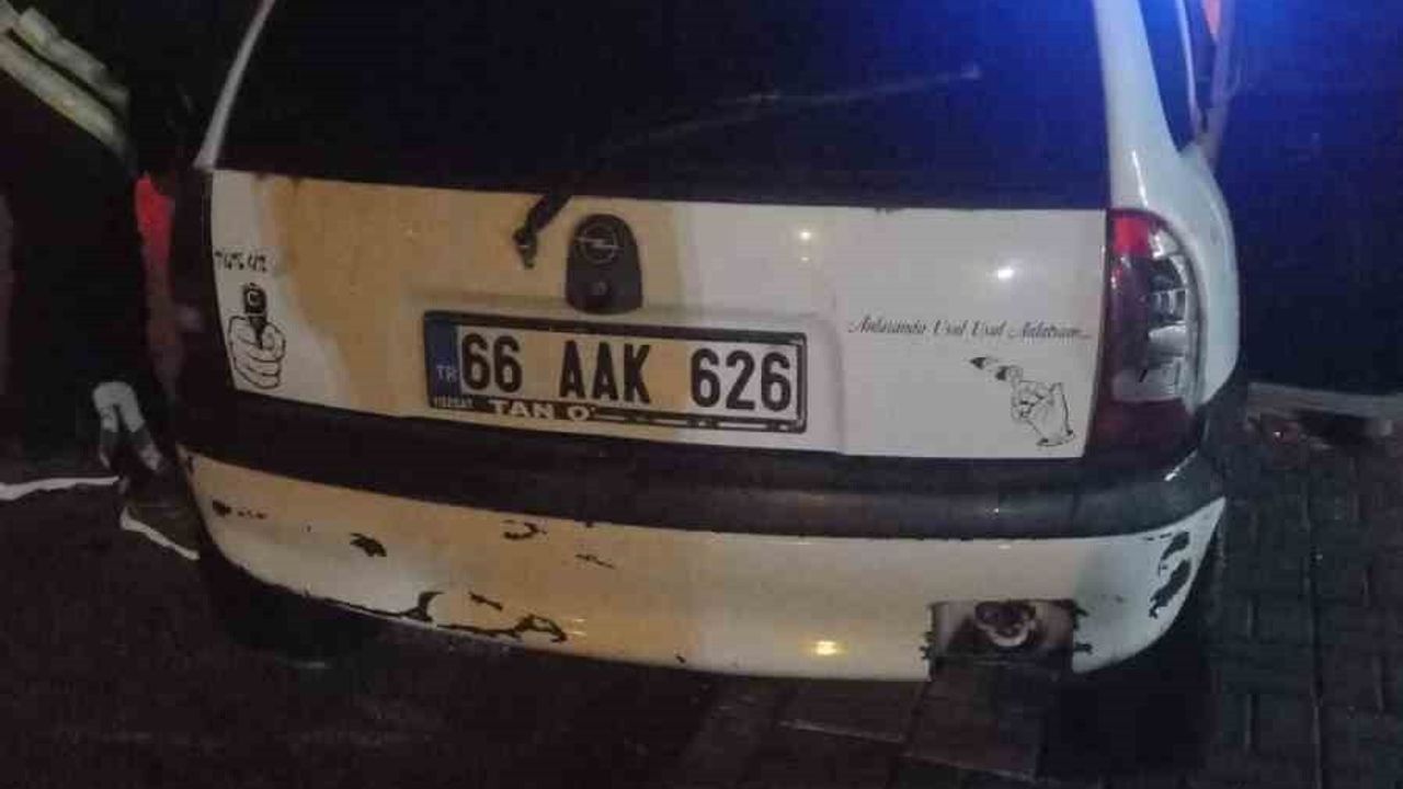 Yozgat'ta park halindeki Opel yandı: 66 AAK 626 kullanılamaz hale geldi