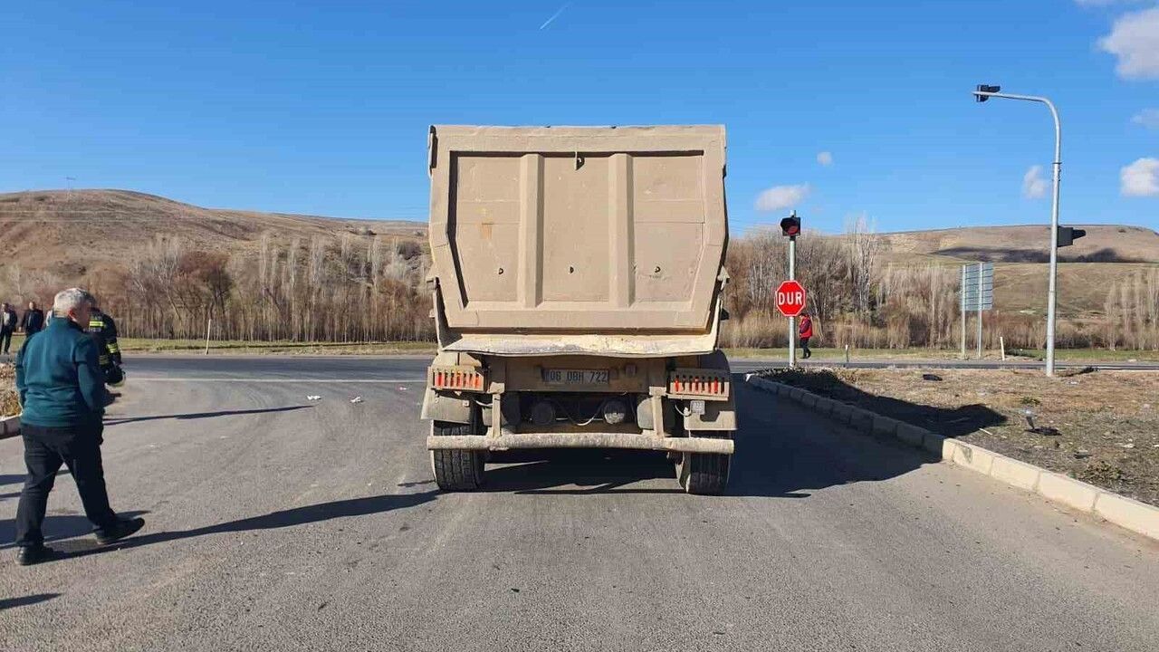 Yozgat'ta Trafik Kazası: Şefaatli Kavşağı'nda 5 Yaralı