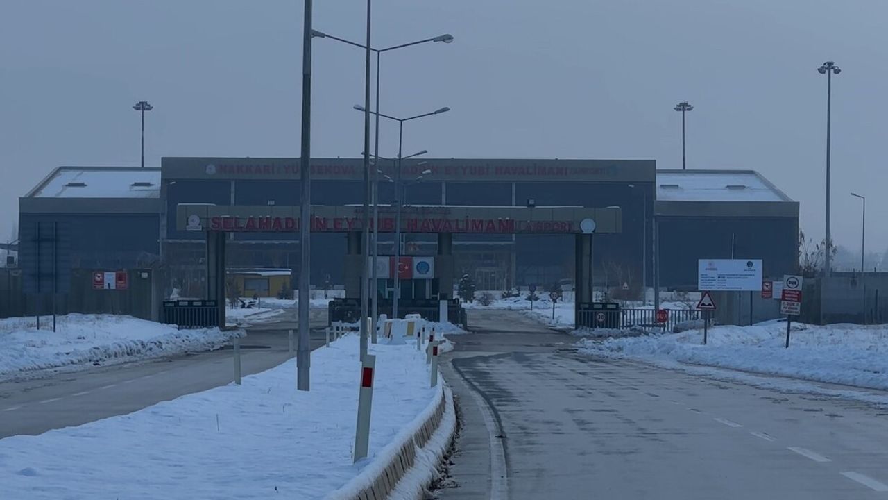 Yüksekova Selahaddin Eyyubi Havalimanı'nda Tadilat Başladı — Hedef Bölgenin En İyisi