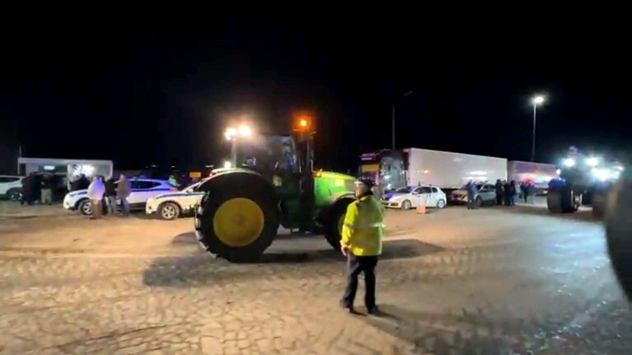 Yunanistan Çiftçi Eylemi İpsala (Kipi) Sınır Kapısı'nı Kapattı