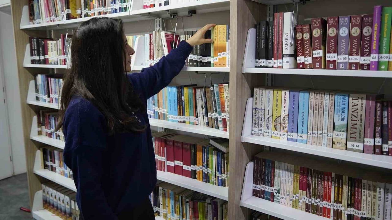 Yunusemre Belediyesi'nden Kitap Bağış Kampanyası