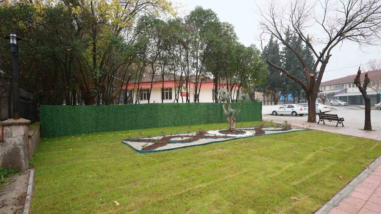 Yunusemre Emekli Kafe Açılıyor: Çay 5 TL, Kahve 10 TL