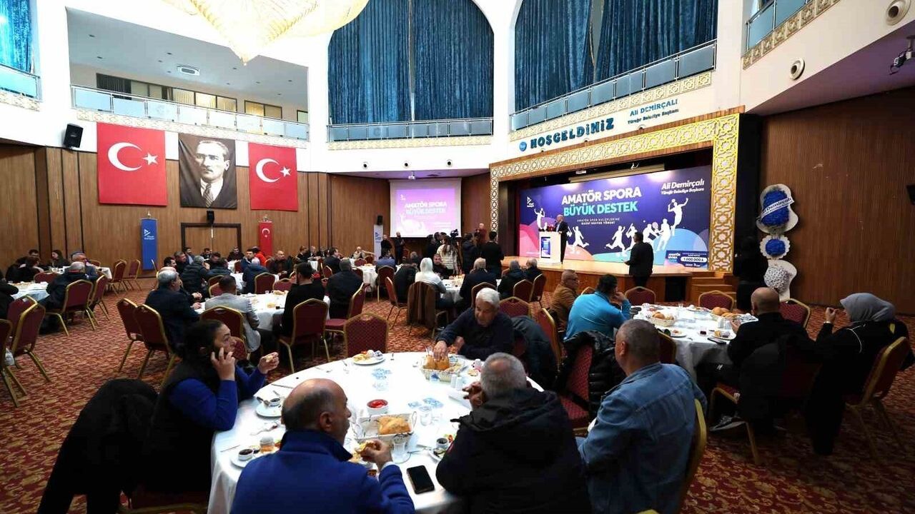 Yüreğir Belediyesi'nden Amatör Spora 1 Milyon TL Destek