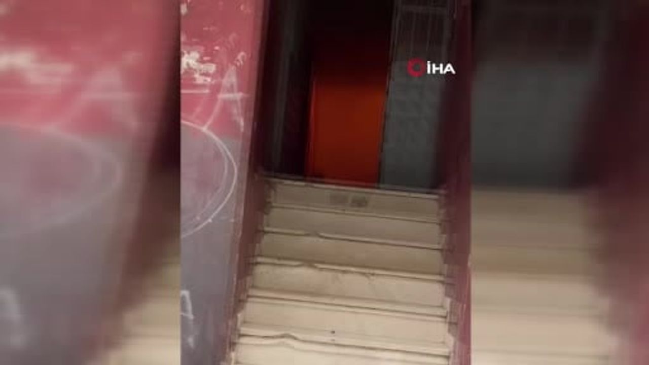 Zeytinburnu'nda Elektrik Panosu Yangını: 5'i Çocuk 9 Kişi Dumandan Etkilendi