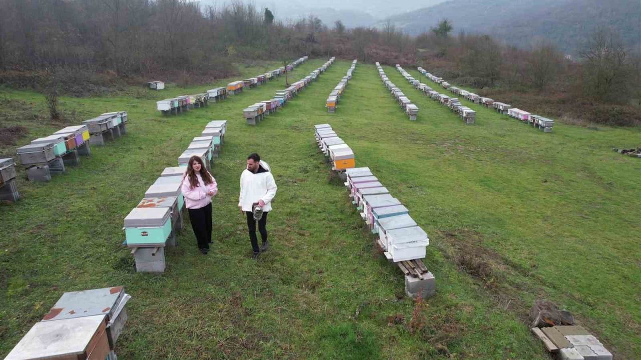 Zonguldak Kestane Balı Dünya Zirvesinde: Akosman Çiftine Londra ve Paris'te Altın Ödül