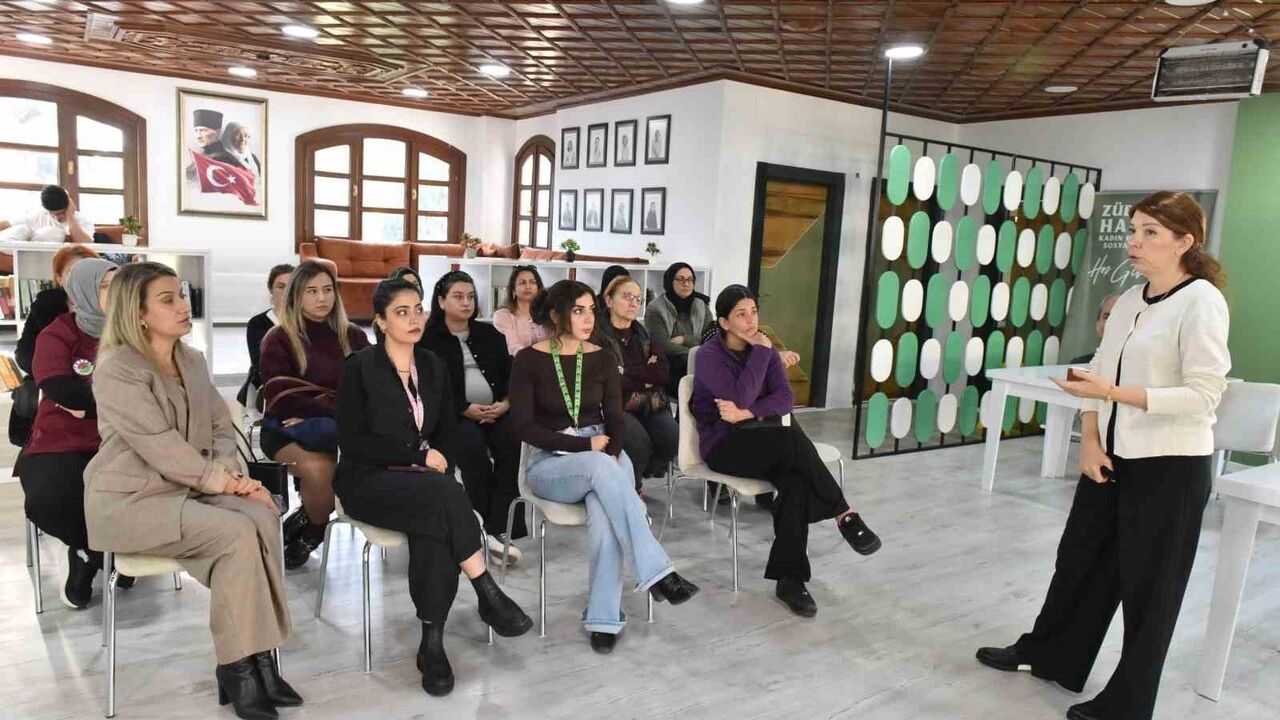 Zübeyde Hanım'da Kadın Sağlığı Söyleşisi — Kepez Belediyesi