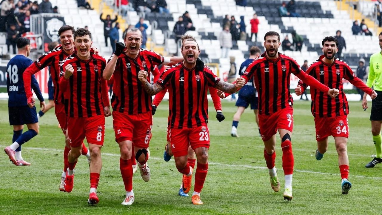 24 Erzincanspor Altınordu'yu 2-0 Yendi — TFF 2. Lig