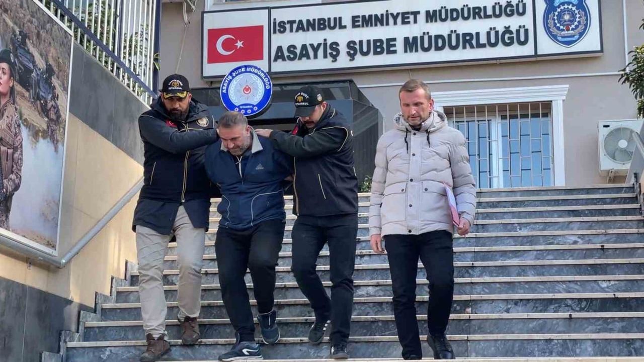 60 yıl 6 ay hapisle aranan firari Sancaktepe'de yakalandı