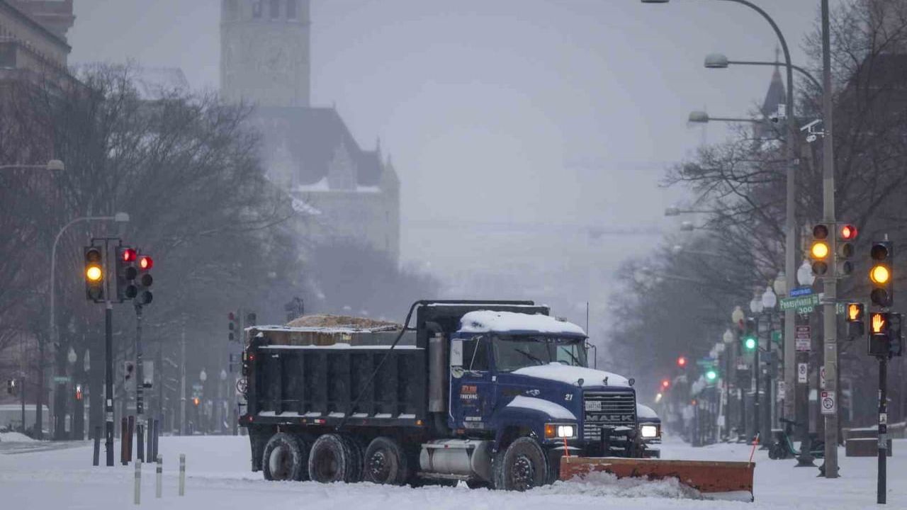 ABD'de Kar Fırtınası: 800 Binden Fazla Elektriksiz, 10 Bin+ Uçuş İptal