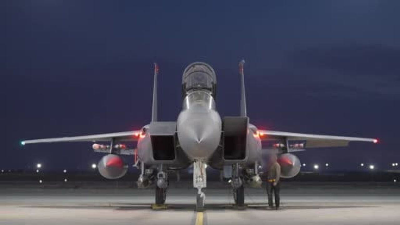 ABD Suriye'de DEAŞ Hedeflerini Vurdu