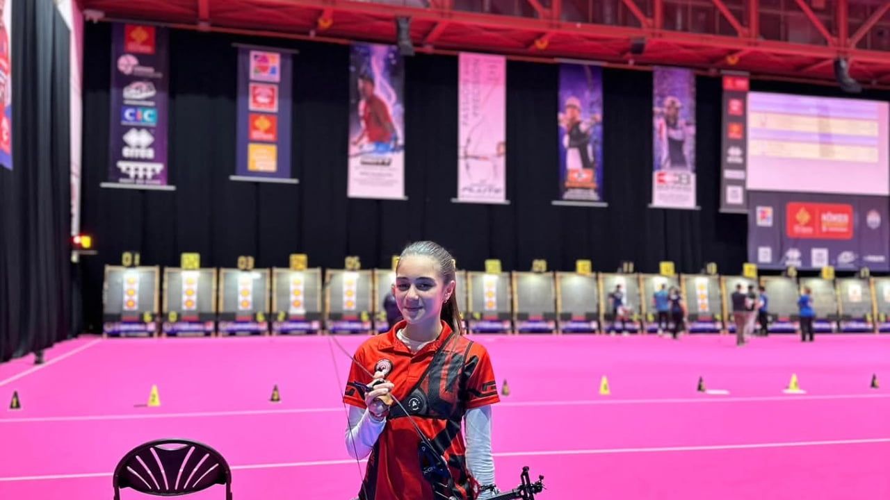Ada Şahin Nimes'te Salon Dünya Kupası'nda U13'te 3. Oldu