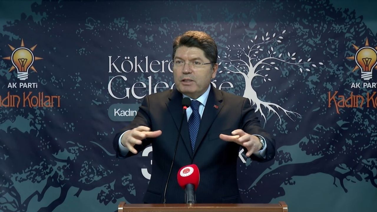 Adalet Bakanı Yılmaz Tunç: "Sanal tehlikelerden yavrularımızı korumak durumundayız"