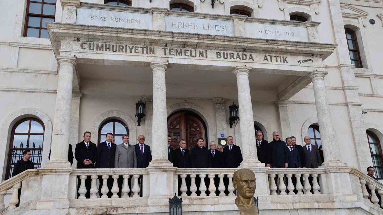 Adalet Bakanı Yılmaz Tunç Sivas'ta: Valilik ve Kongre Müzesi Ziyareti