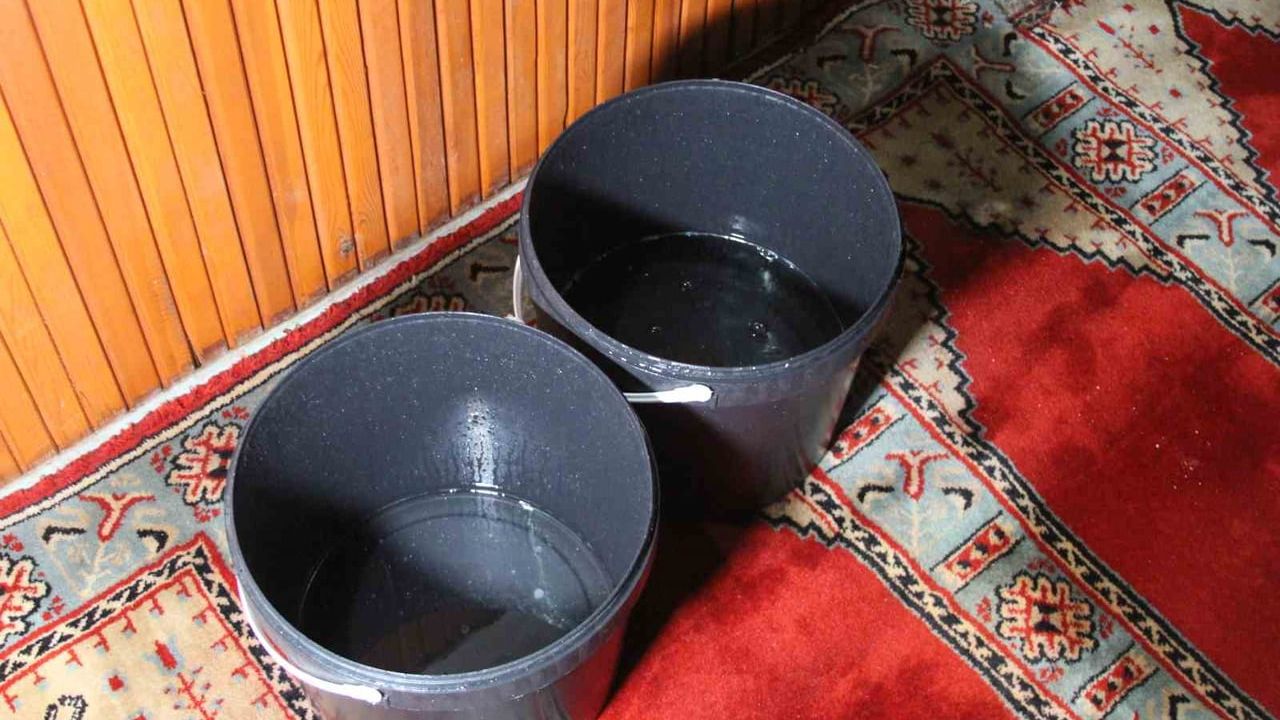 Adana'da 201 Yıllık Memiş Paşa Camii'nin Çatısı Akıyor