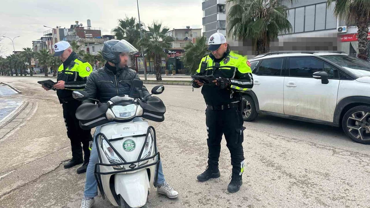 Adana'da 228 Motosiklet Sürücüsüne 1 milyon 283 bin 338 TL Ceza