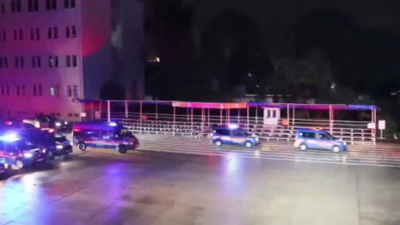 Adana'da 'Altınyüzük' Çetesine Baskın: 8 Şüpheli Yakalandı