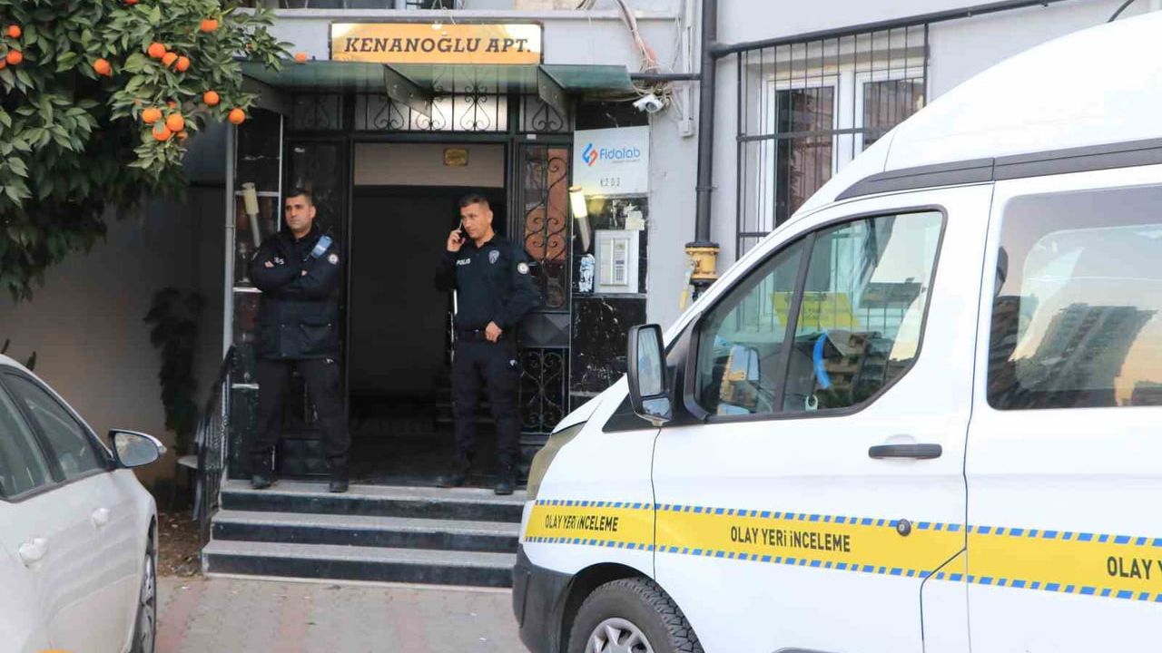 Adana'da müteahhidin oğlu öldürüldü, şüpheli intihar etti