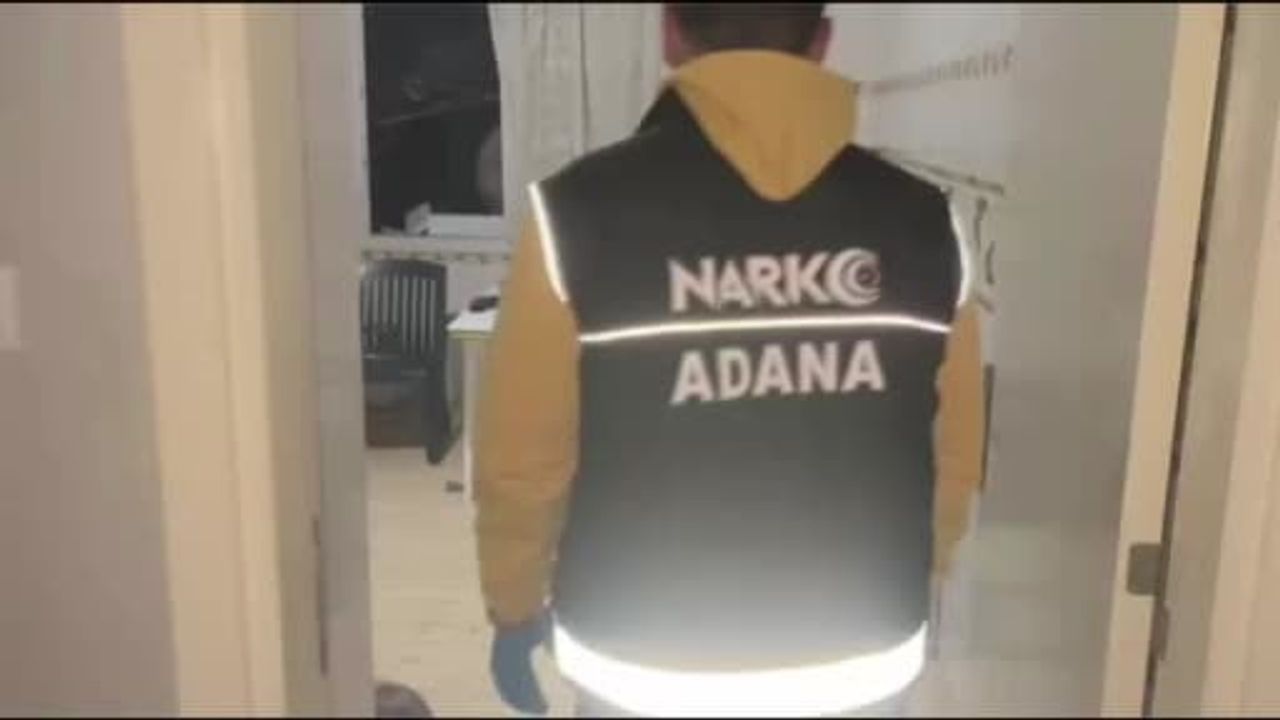 Adana'da Narkotik Operasyonu: 10 Bin 400 Sentetik Ecza ve 10 Kilo 243 Gram Bonzai Ele Geçirildi