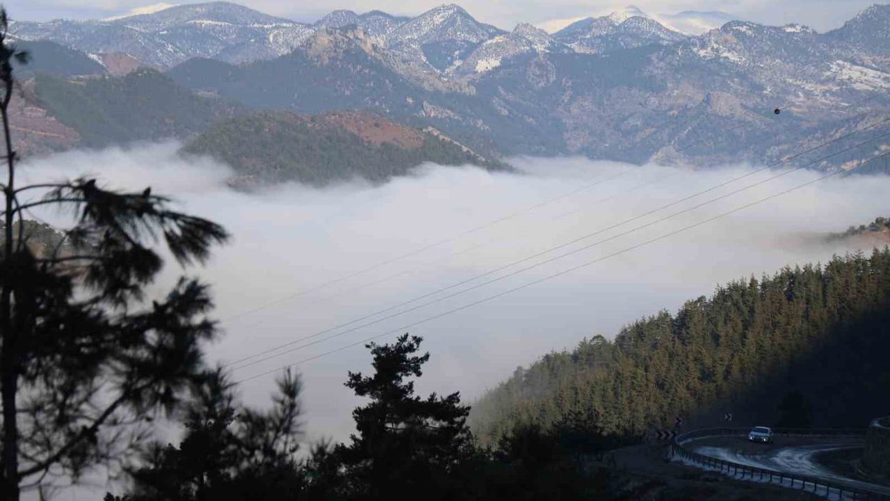 Adana Feke Üskiyen'de Sis Manzarası Büyüledi