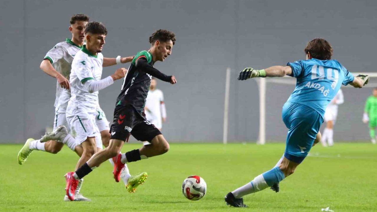 Adem Yeşilyurt Fenerbahçe'ye Çok Yakın