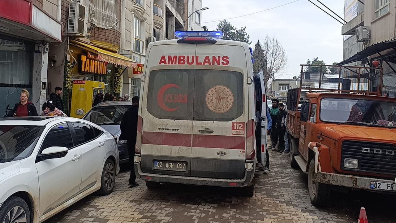 Adıyaman'da motosiklet çarptı: 4 yaşındaki çocuk yaralandı
