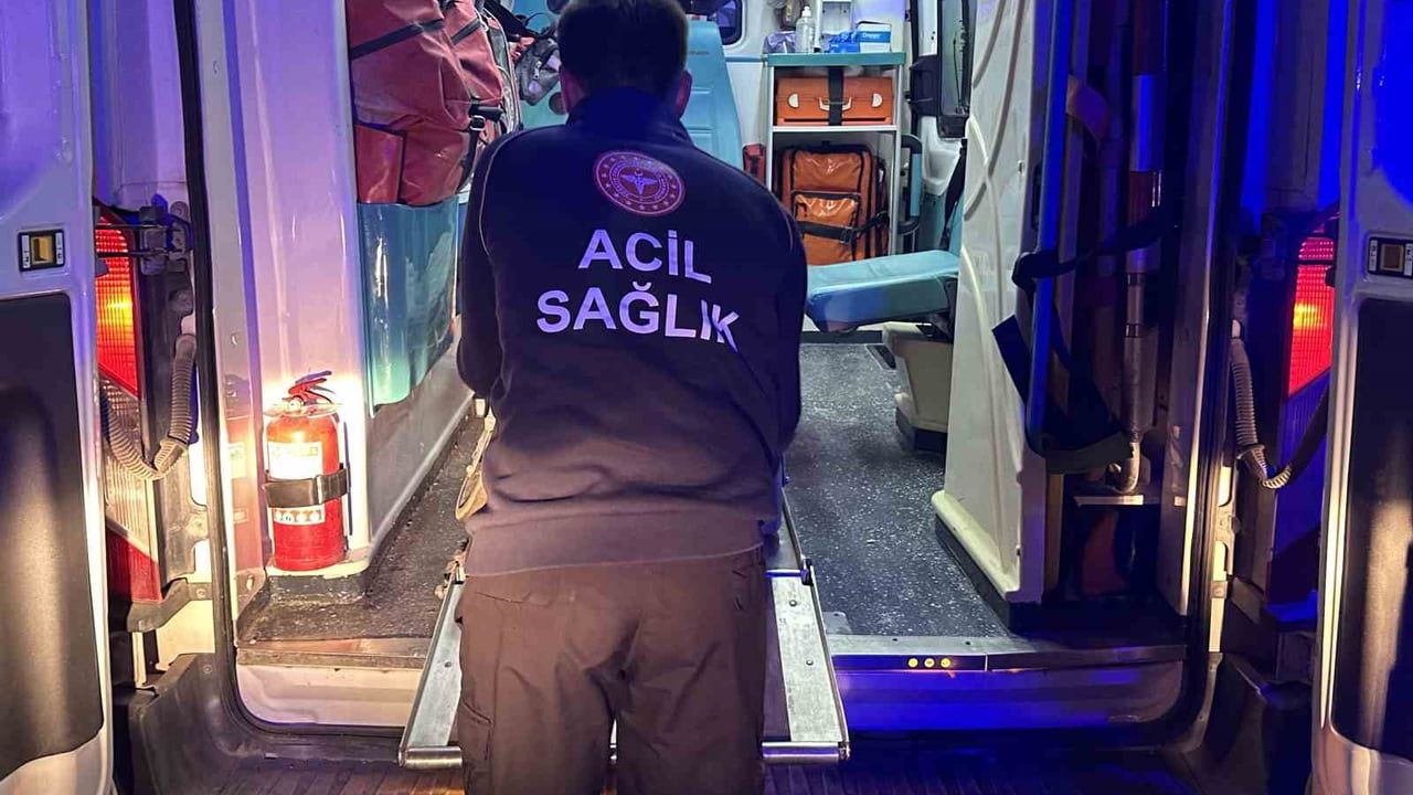 Adıyaman'da sobadan karbonmonoksit zehirlenmesi: 4 kişi hastaneye kaldırıldı