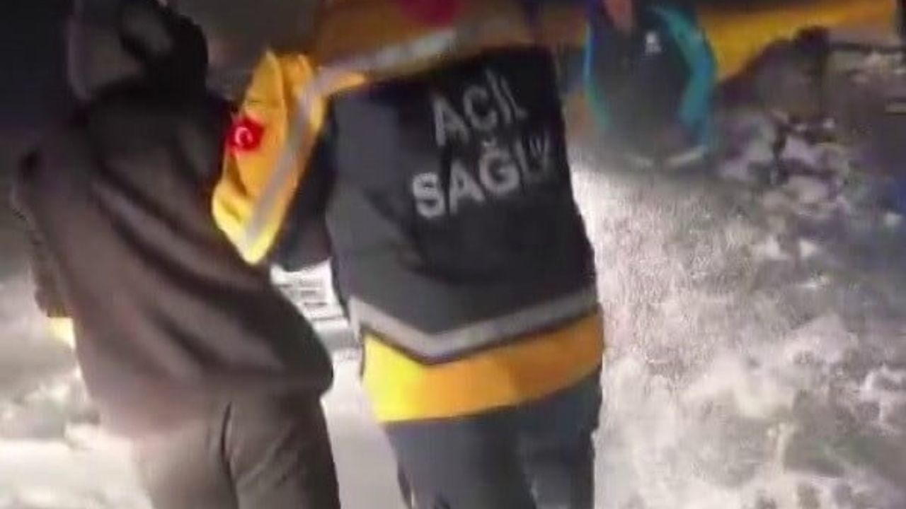 Adıyaman'da Tipide Mahsur Kalan Hasta UMKE ile Kurtarıldı