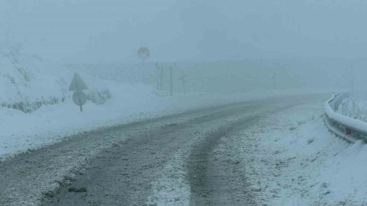 Adıyaman'da Yoğun Sis: Görüş 10 Metreye Düştü