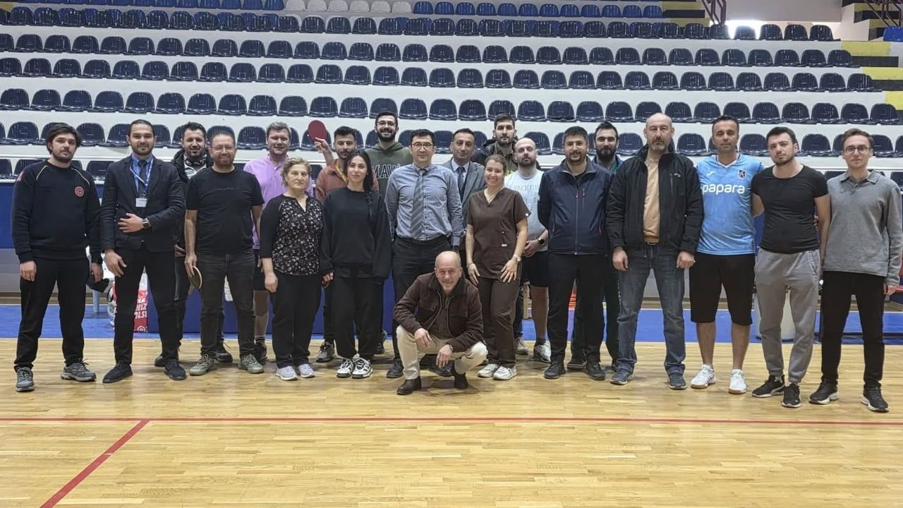 Adnan Menderes Üniversitesi Hastanesi'nde Masa Tenisi Turnuvası