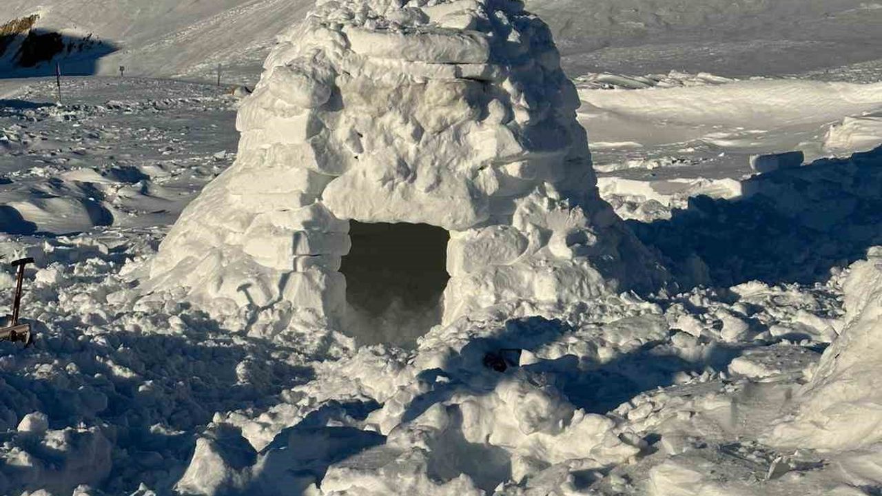 AFAD Sivas Personeli Kahramanmaraş'ta Çığ Arama-Kurtarma Eğitimini Tamamladı