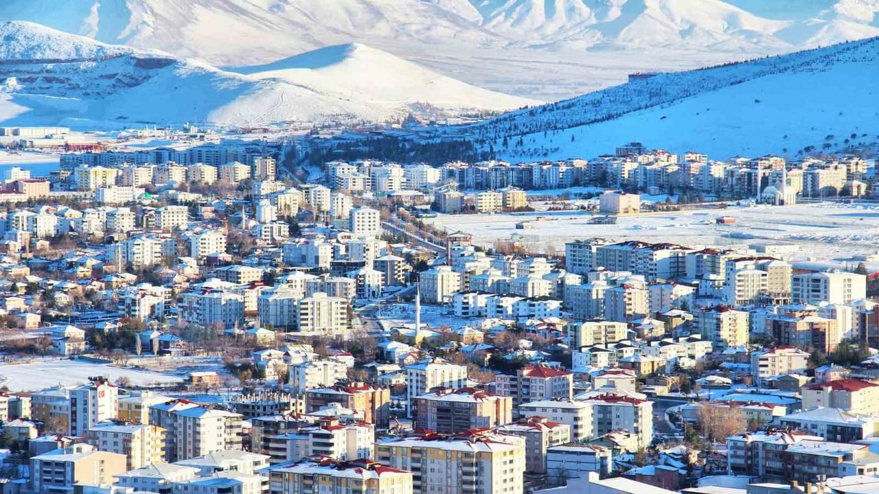 Afşin'de Kar Sonrası Hayran Bırakan Manzara