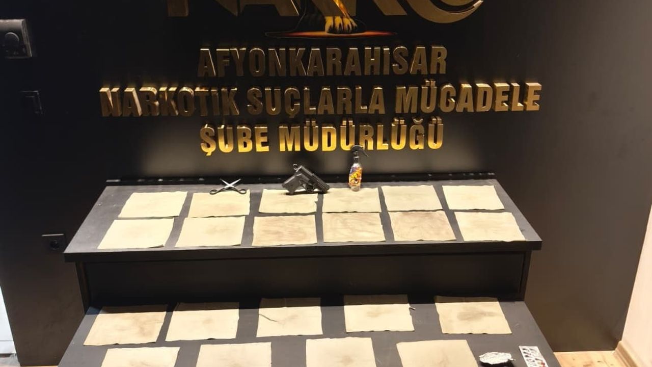 Afyonkarahisar'da 38 Peçeteye Emdirilmiş Uyuşturucu Ele Geçirildi — 1 Tutuklama