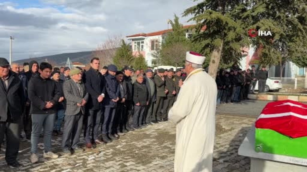 Afyonkarahisar'da 96 yaşındaki Kore Gazisi Süleyman Kızgın toprağa verildi