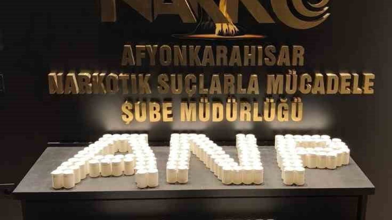 Afyonkarahisar'da Polis 11 bin 982 Uyuşturucu Hap Ele Geçirdi