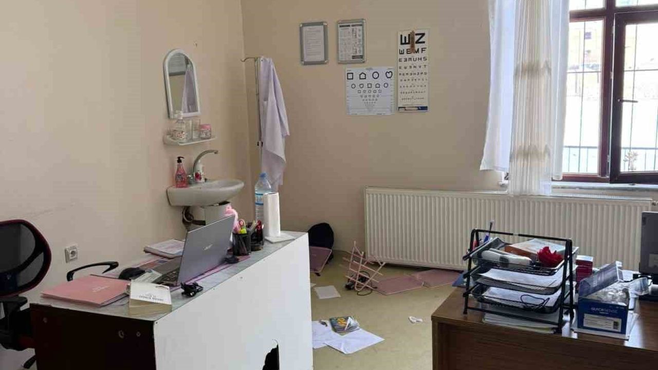 Ağrı Doğubayazıt Meteoroloji ASM'de Doktora Yumruklu Saldırı