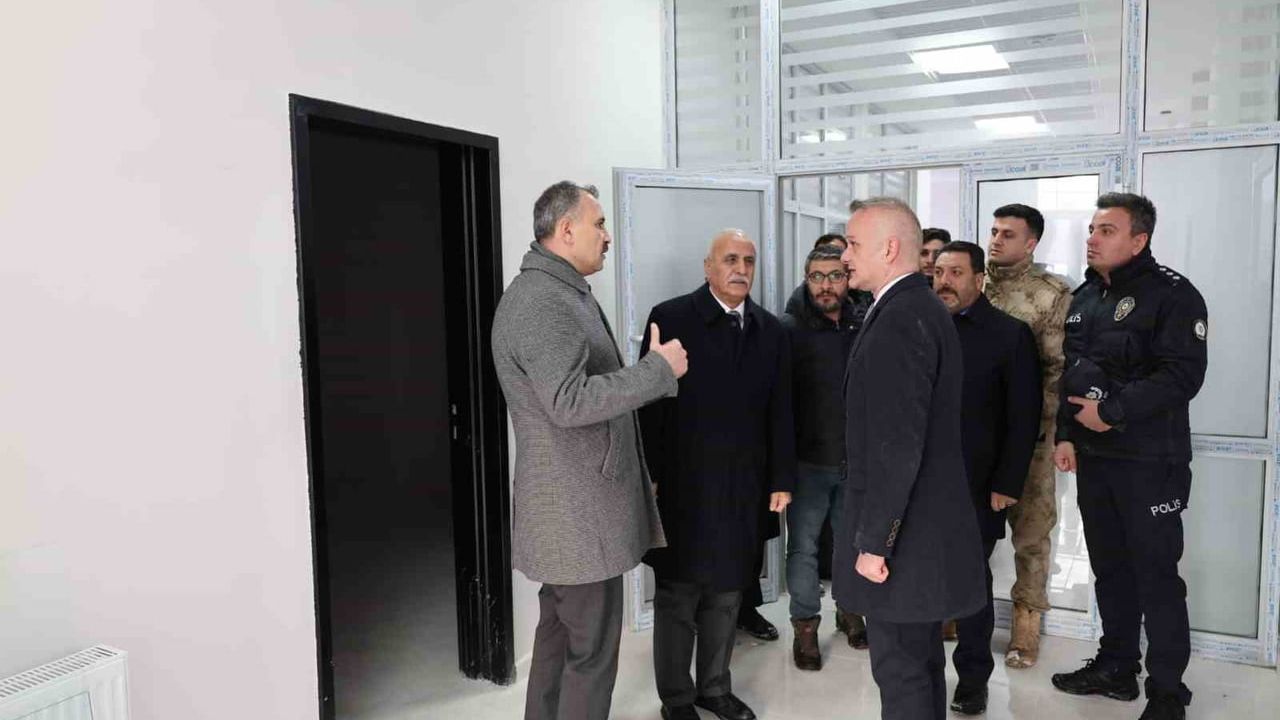 Ağrı Valisi Önder Bozkurt Tutak ve Hamur İlçe Ziyaretlerini Gerçekleştirdi