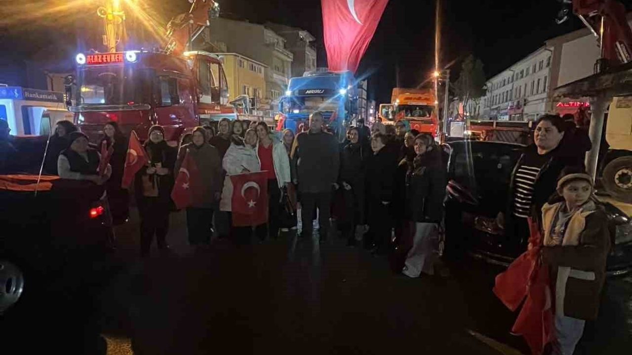 AK Parti ve MHP'den Çifteler'de Türk Bayrağına Destek